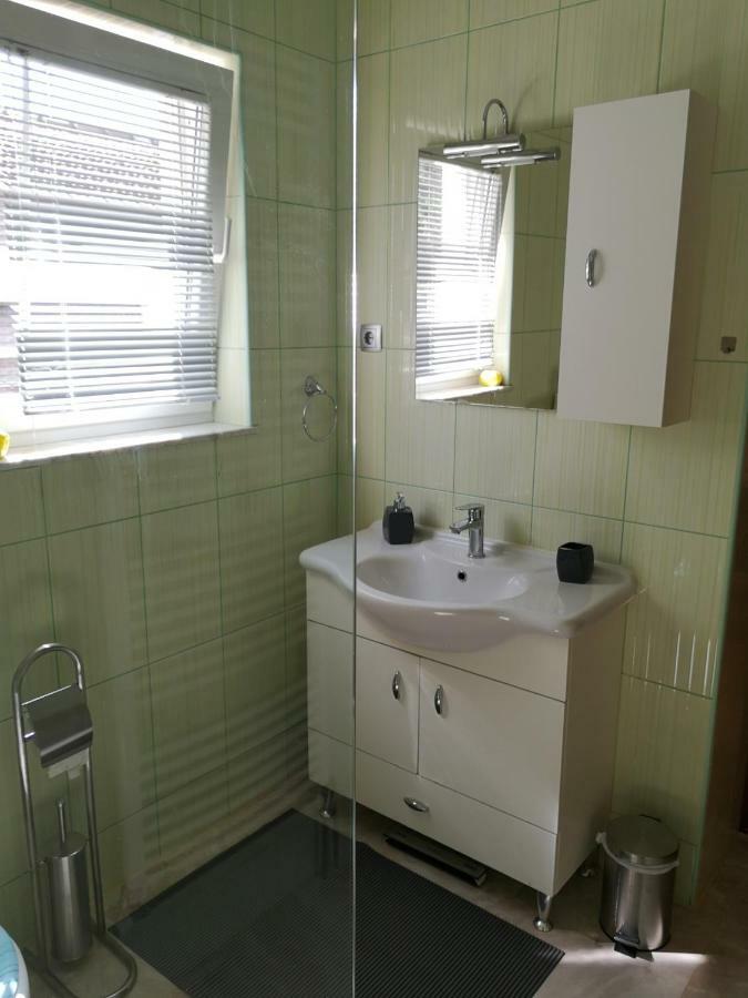 Apartment Igor - Holiday Home Ostarije Exteriör bild
